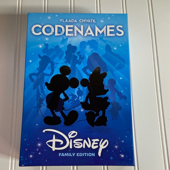 Disney Other - Disney Codenames Game Family Edition